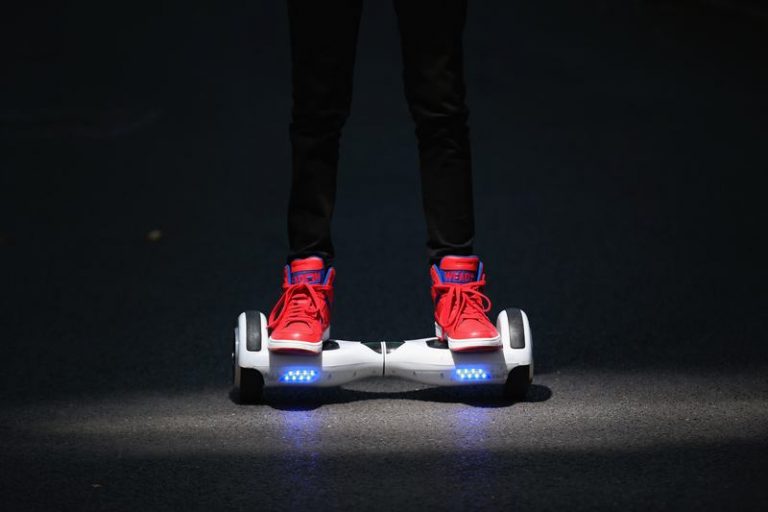 Kişisel ulaşım hoverboard’larla değişecek