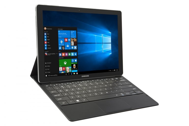 Tablet ve dizüstünün eşsiz birleşimi Samsung SM W700