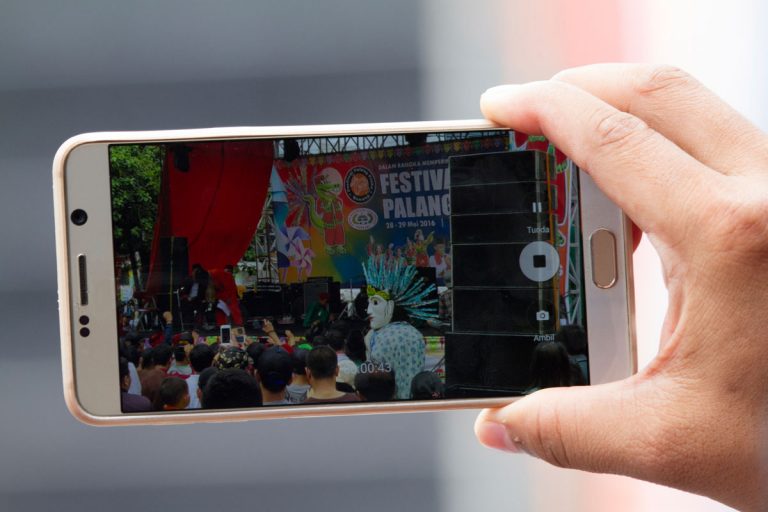 Cep telefonu kamerası ile vlog hazırlamak