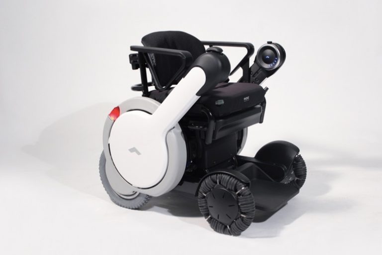 Akıllı tekerlekli sandalye Whill Model M