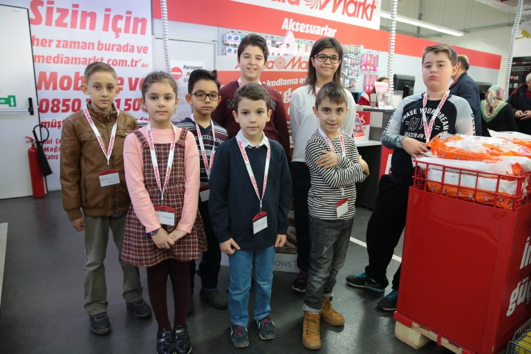 Media Markt ve Microsoft işbirliği ile çocuklar eğlenerek kodlama öğrendi