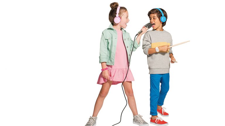 Çocuklar için geliştirildi: JBL JR300BT