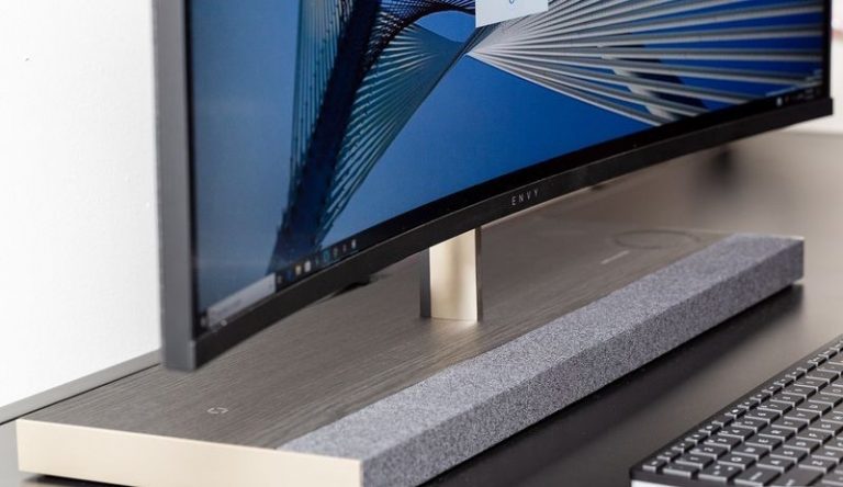 HP, Envy Curved AiO modelini Alexa ile güncelledi