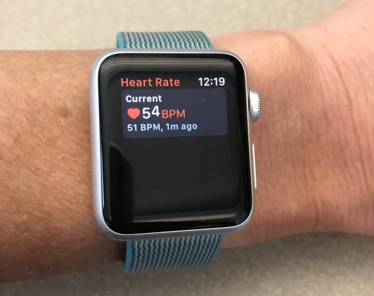 Yeni Apple Watch’un kalp atış hızı monitörü nasıl çalışıyor?