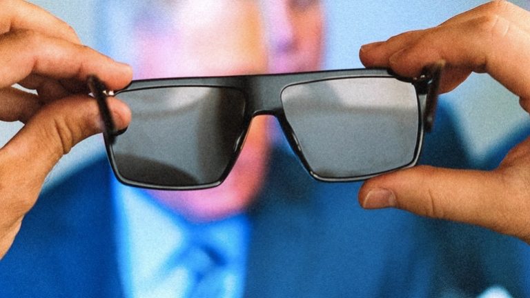 ‘DIşarısı için’ reklam engelleyici gözlük: IRL Glasses