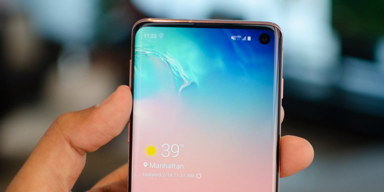 Galaxy S10’un ekranını beğenmeyenlere müjde!