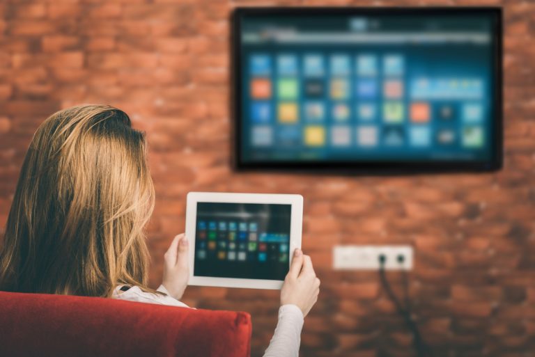 iPhone veya iPad ekranı Akıllı Televizyona Nasıl Yansıtılır?