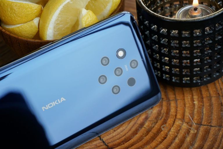 5 arka kameralı telefon: Nokia 9 PureView!