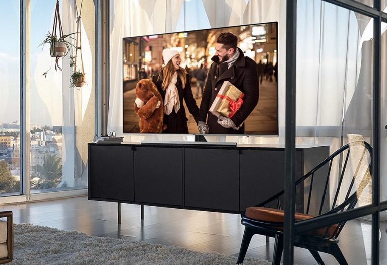 Samsung 55NU8000 : Modern teknolojiyi oturma odalarına getiriyor