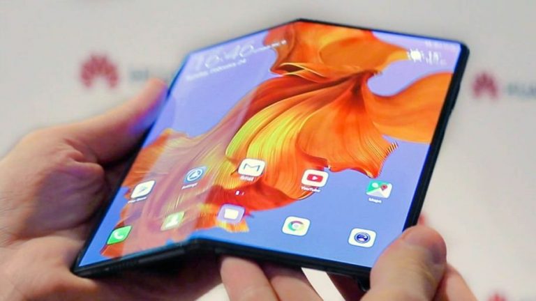 Katlanabilir ekranlı Huawei Mate X Eylül ayına ertelendi