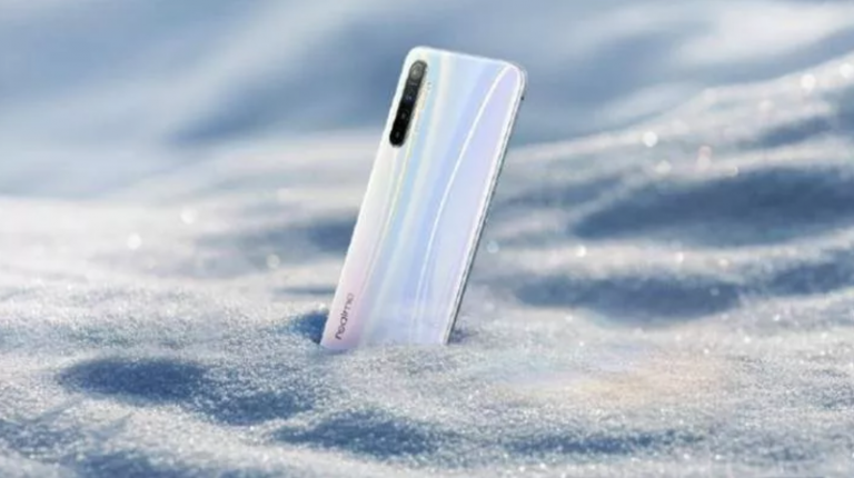 İddialı Realme XT’den İlk Görsel