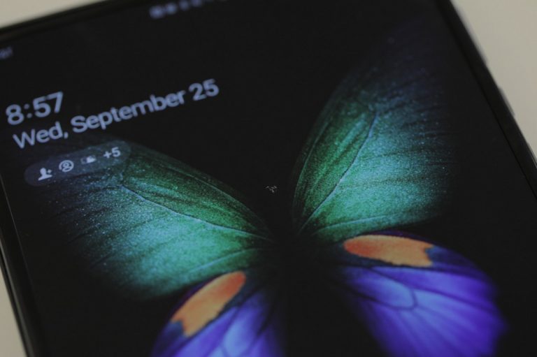 Samsung Galaxy Fold, 1 milyon satış rakamına ulaştı