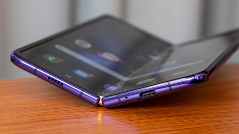 Samsung, Galaxy Fold alacak kullanıcıları uyardı!