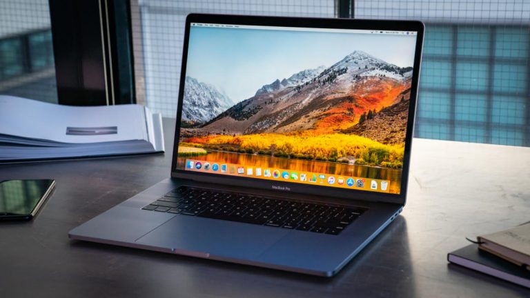 16 inç MacBook Pro özellikleri netleşiyor