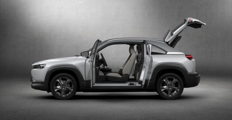 Tam elektrikli otomobil Mazda MX-30 tanıtıldı