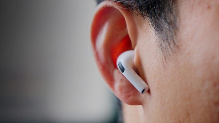 Apple, AirPods Pro üretiminde karar değiştirdi