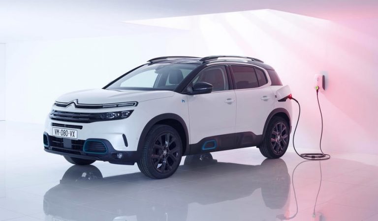 Citroen yeni elektrikli aracı C5 Aircross Hybrid’i tanıttı