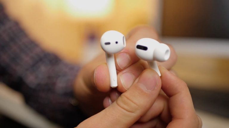 Apple AirPods, efsaneyi geride bırakacak!