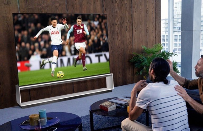 İngiltere Premier Lig’de Tottenham – Burnley maçı 8K olarak çekildi