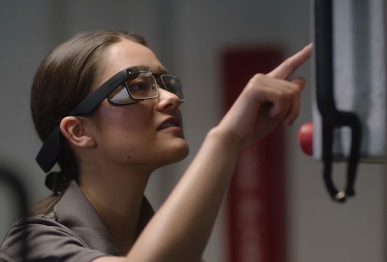 Akıllı gözlük Google Glass yeniden doğdu