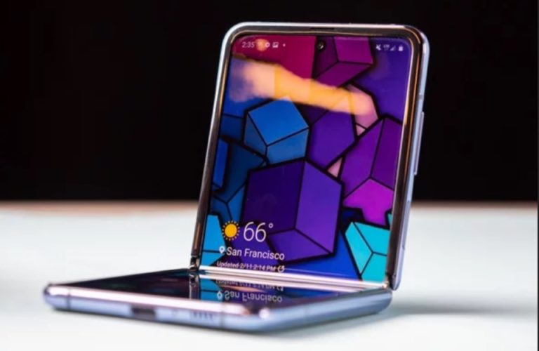 Galaxy Z Flip’in stokları birkaç saat içinde tükendi!