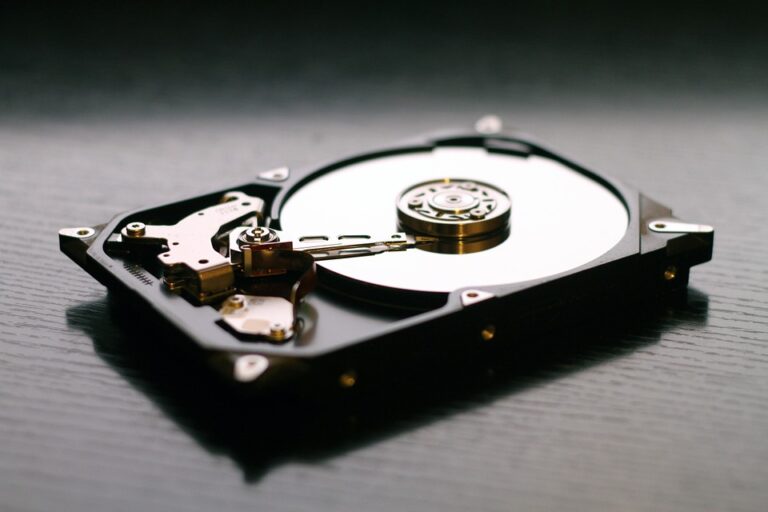 Depolama için SSD mi yoksa sabit disk mi? Hangisi daha mantıklı?