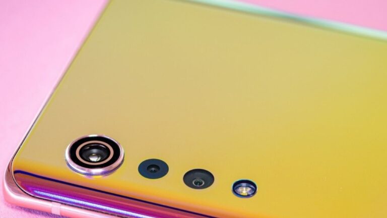 Android 11 güncellemesi iki telefon için daha geldi