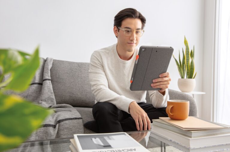 Logitech Combo Touch ile tanışın