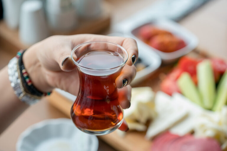 Çaysız olmaz diyenlere 5 farklı çay makinesi önerisi