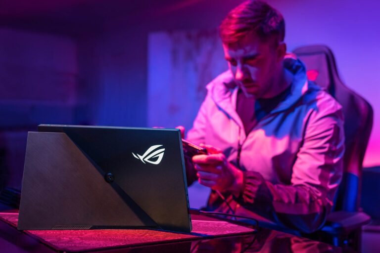 ASUS’tan taşınabilir oyuncu monitörü