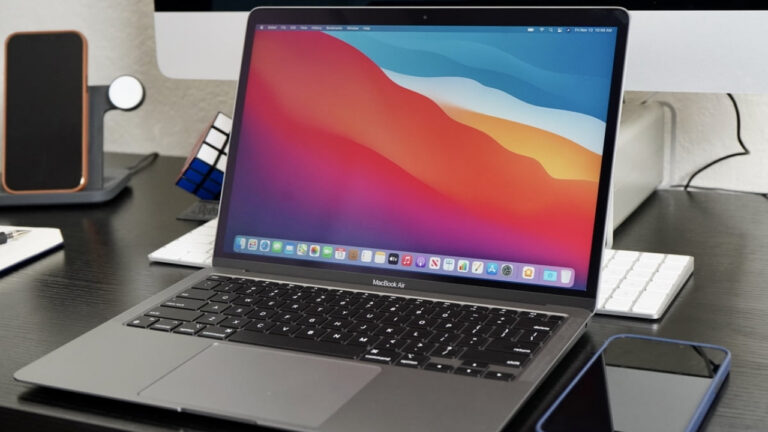 M1 işlemcili MacBook’ların ekranı sebep yokken kırılıyor