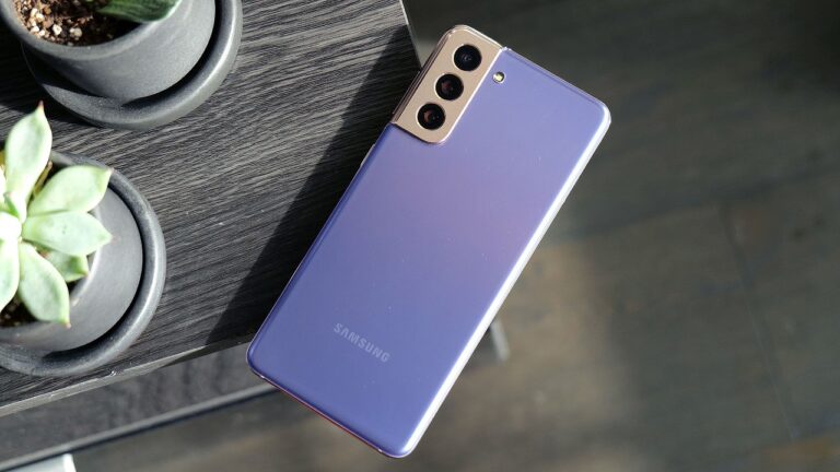 Galaxy S21 FE duvar kağıtları sızdırıldı: İşte indirme linki
