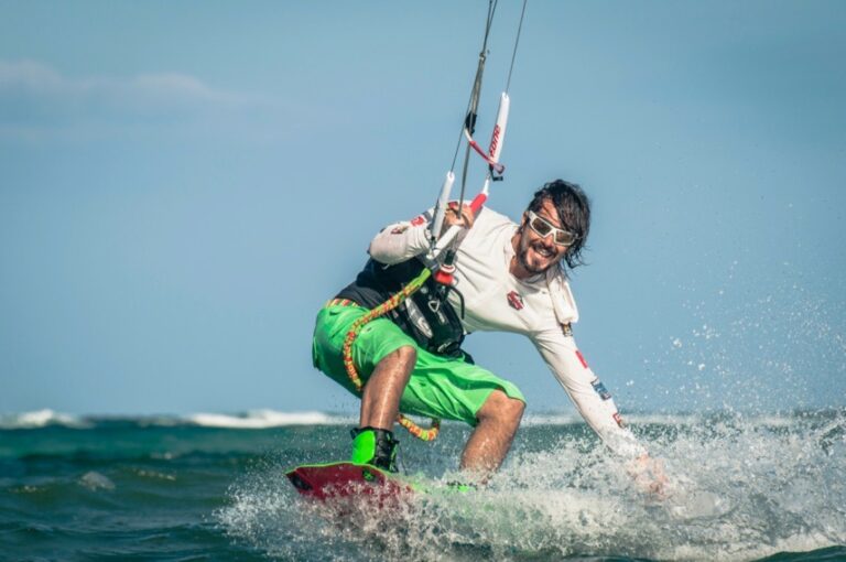 Lenovo Türkiye’den kitesurf tutkunlarına destek