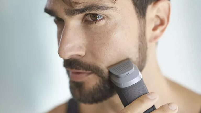 Erkekler için çok fonksiyonlu tıraş makinesi modelleri