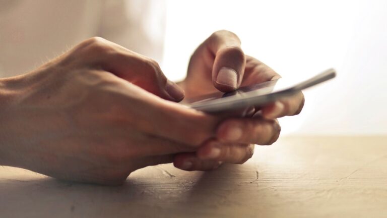 Telefondaki fotoğrafları gizlemek mümkün! İşte 3 farklı yol