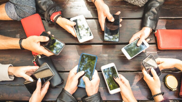 Bu telefonlar 2022’de arama özelliğini kaybedecek: İşte liste