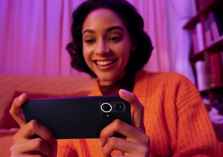 OPPO Reno7 görüntüleme gücü ile dikkat çekiyor