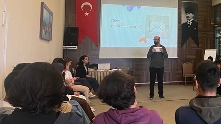 Samsung ve Habitat Derneği’nden depremden etkilenen öğrencilere yönelik atölye