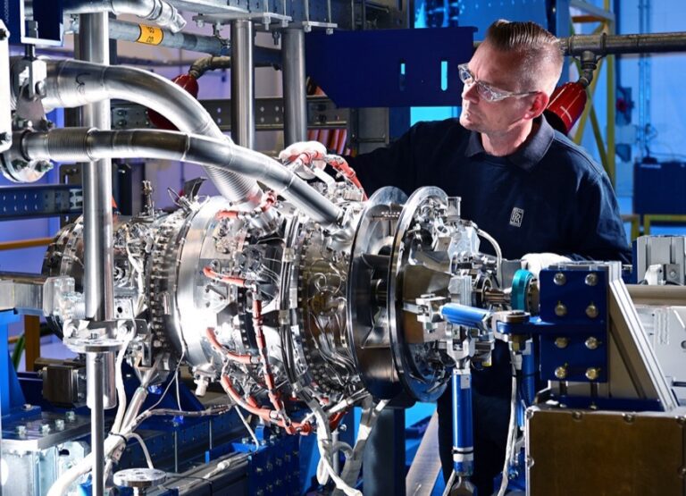 Hibrit-elektrikli uçuşun ilk adımı tamamlandı